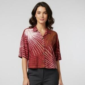 Caribelle Batik Red Tropical Print Top Womens Sz Medium 100% Cotton Short Sleeve